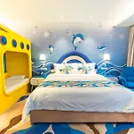 Shanghai Haichang Ocean Park Resort Hotel